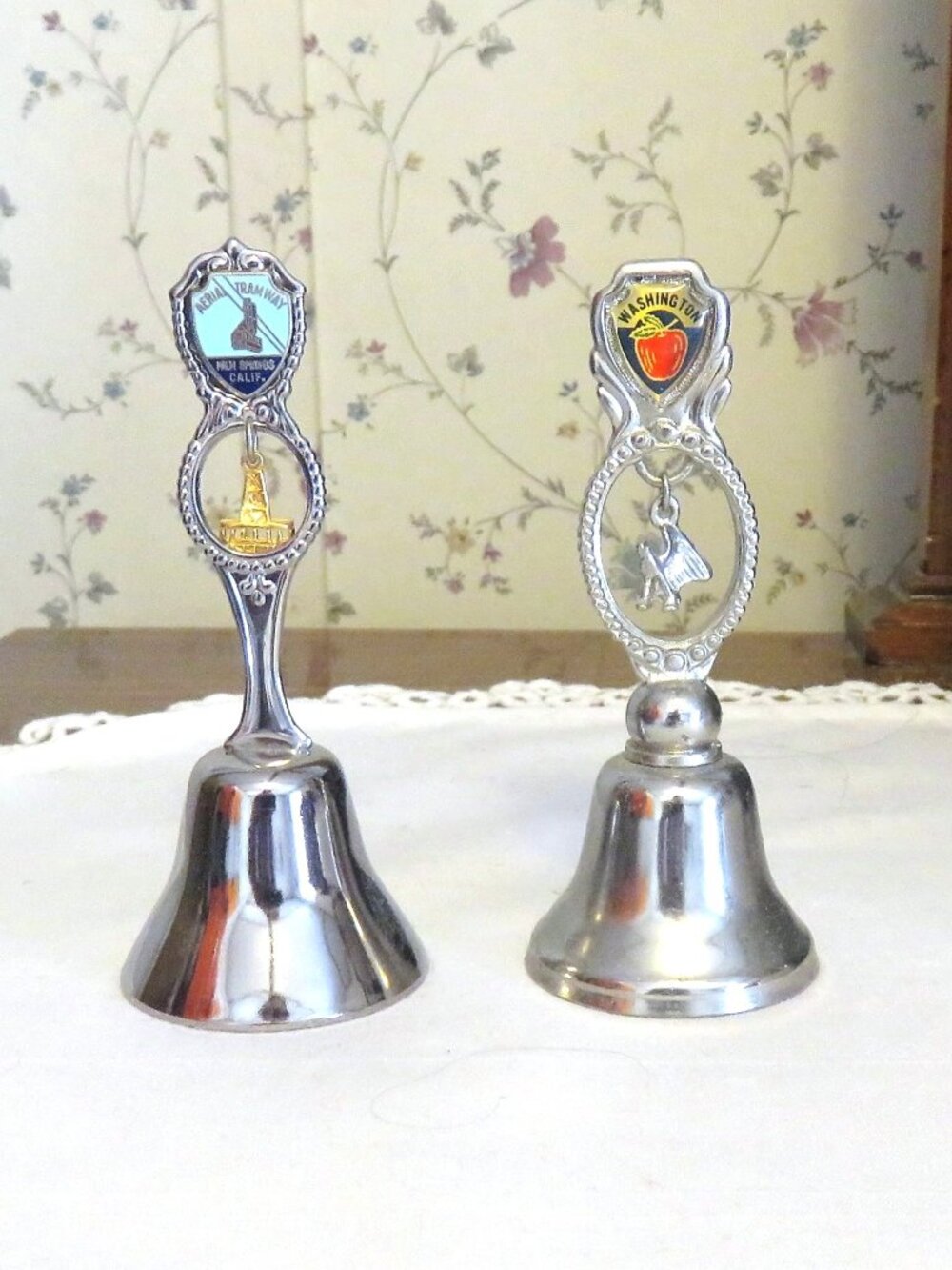 2 Collectible Metal State Bells, Palm Springs California and Washington 4" tall
